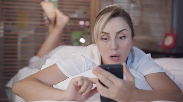 Limit Screen Time Before Bed